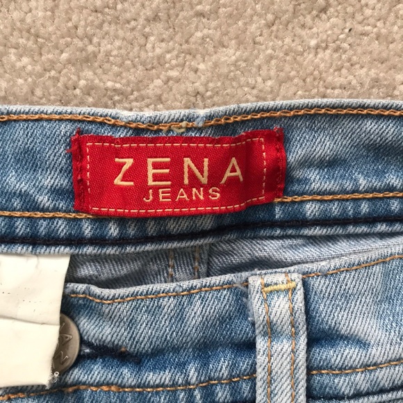 Zena | Vintage Jeans - Picture 2 of 5